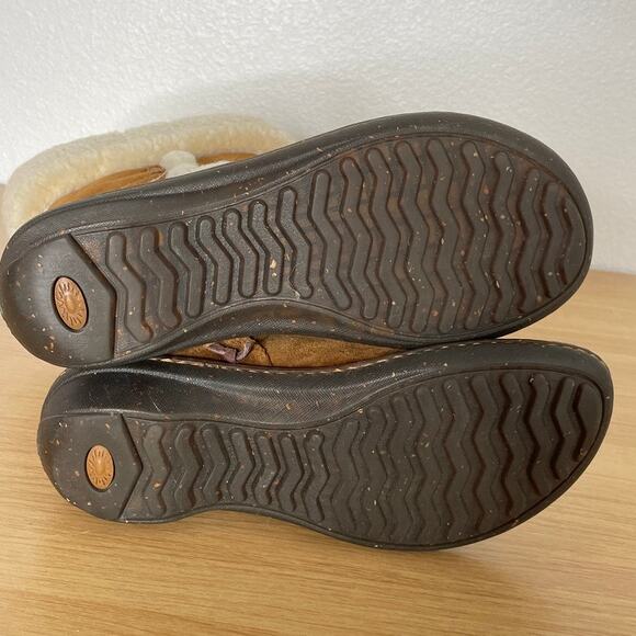 UGG Elijo Leather Sheepskin Boots Shearling Sherpa Mid Calf Warm - Picture 10 of 11